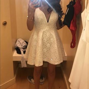 White and gold dress🤩